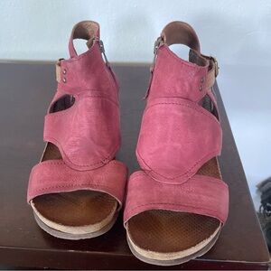 Miz Mooz  Women's Wedge Heel Sandal - Red  Size 9-9.5 EU 40